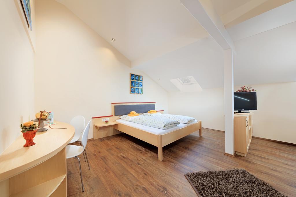 Erkheimer Landhaus Rum bild
